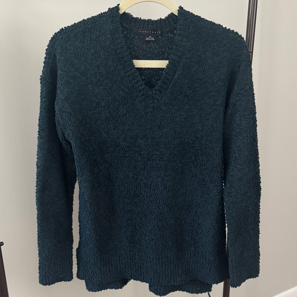 Dark Teal/Navy V-Neck Sweater